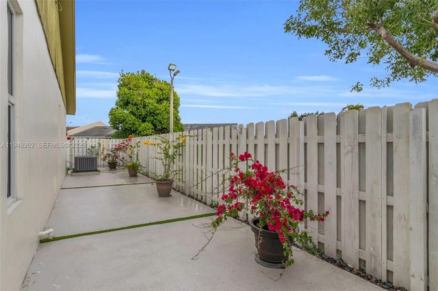 12321 SW 114th Ter, Miami, FL 33186