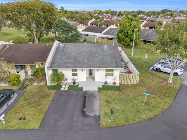 12321 SW 114th Ter, Miami, FL 33186