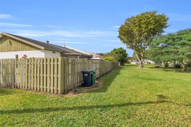 12321 SW 114th Ter, Miami, FL 33186