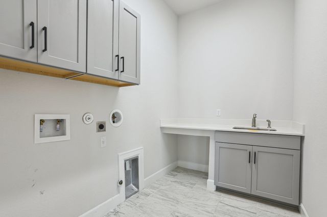 16825 Roselin DR, Austin, TX 78738