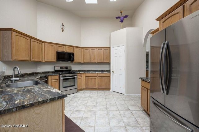 711 Canyon Verde, Las Cruces, NM 88011