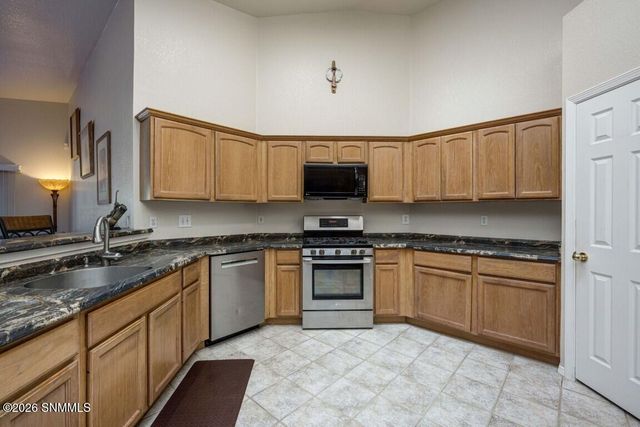 711 Canyon Verde, Las Cruces, NM 88011