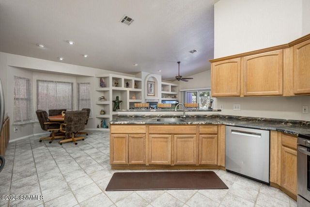 711 Canyon Verde, Las Cruces, NM 88011