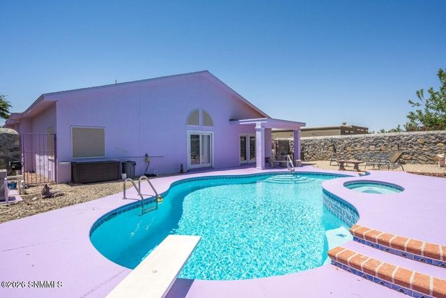 711 Canyon Verde, Las Cruces, NM 88011