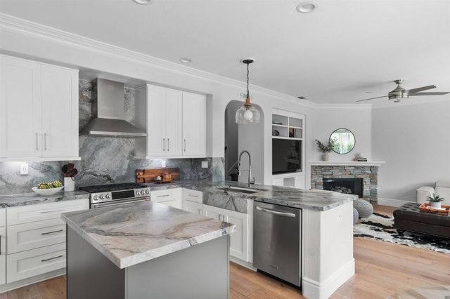 6658 Towhee Lane, Carlsbad, CA 92011