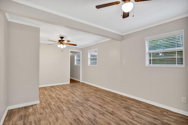 10863 Autumn Lane, Cleveland, TX 77328