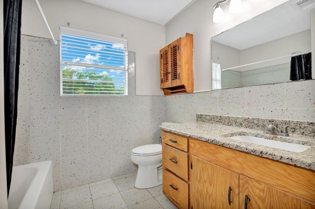 10863 Autumn Lane, Cleveland, TX 77328