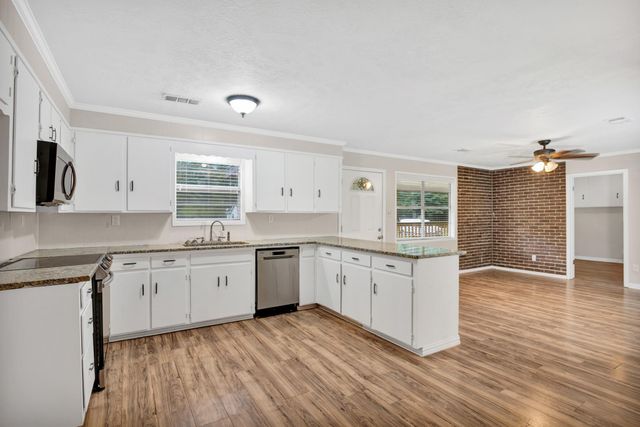 10863 Autumn Lane, Cleveland, TX 77328