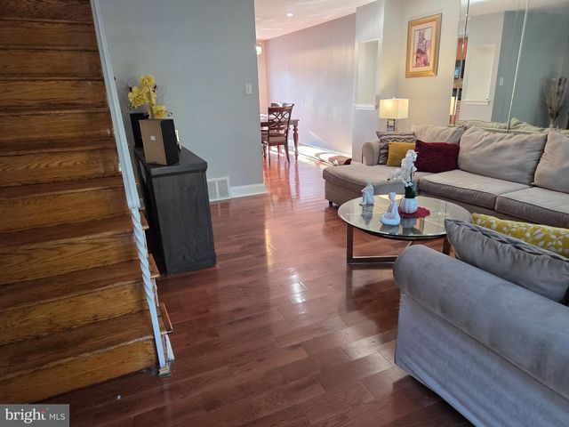 722 E OLNEY AVE, Philadelphia, PA 19120