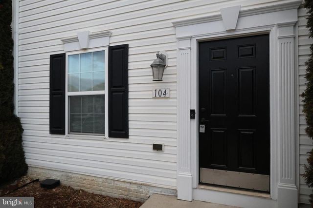 104 CHECKO CT, Martinsburg, WV 25401