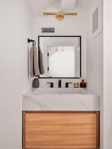 1300 Piedmont Ave, Austin, TX 78757