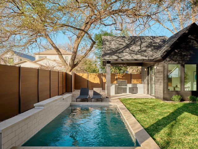 1300 Piedmont Ave, Austin, TX 78757