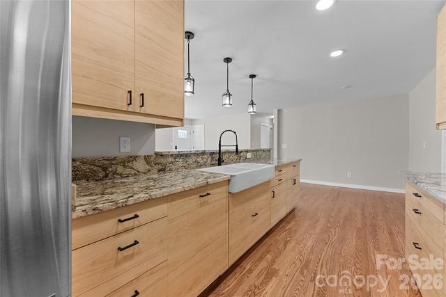 88 Skyview Terrace, Asheville, NC 28806
