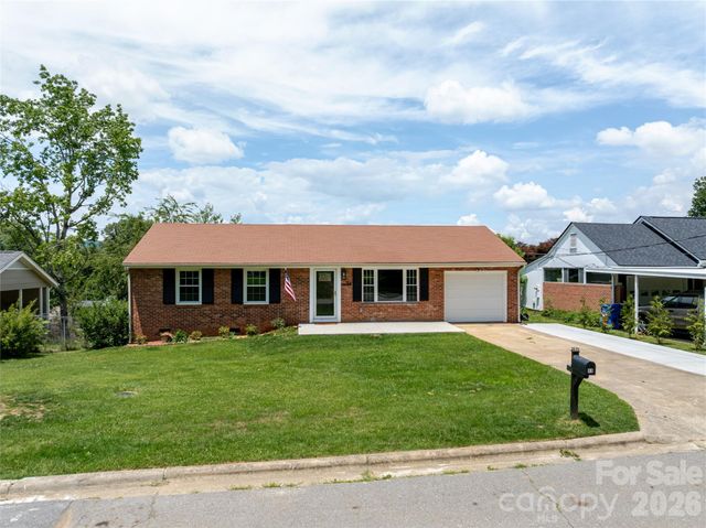 88 Skyview Terrace, Asheville, NC 28806