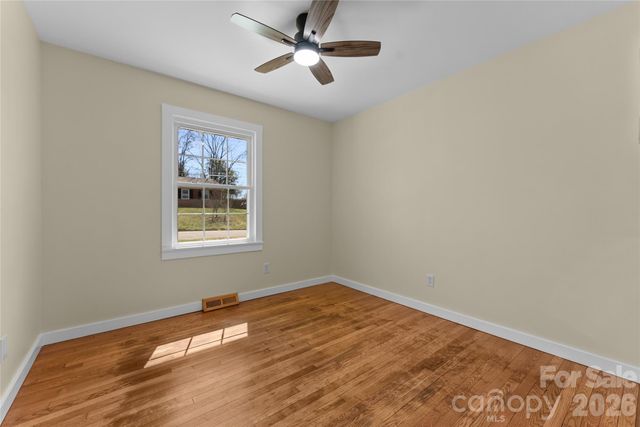 88 Skyview Terrace, Asheville, NC 28806