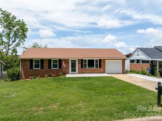 88 Skyview Terrace, Asheville, NC 28806