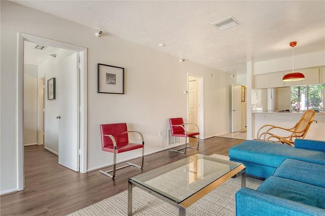 2124 TAMIAMI TRAIL N 103, Sarasota, FL 34234