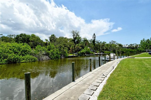 2124 TAMIAMI TRAIL N 103, Sarasota, FL 34234