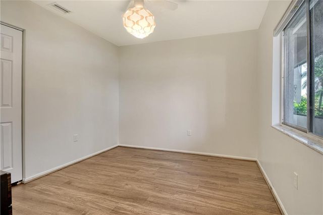 2124 TAMIAMI TRAIL N 103, Sarasota, FL 34234
