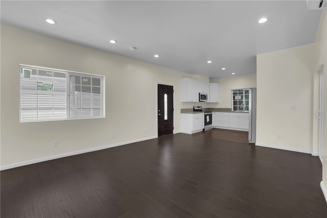 23393 Schoolcraft Street, West Hills, CA 91307