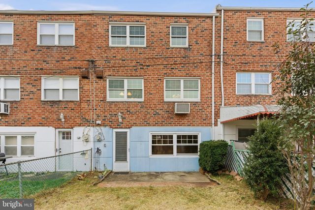 3549 CHALFONT DR, Philadelphia, PA 19154