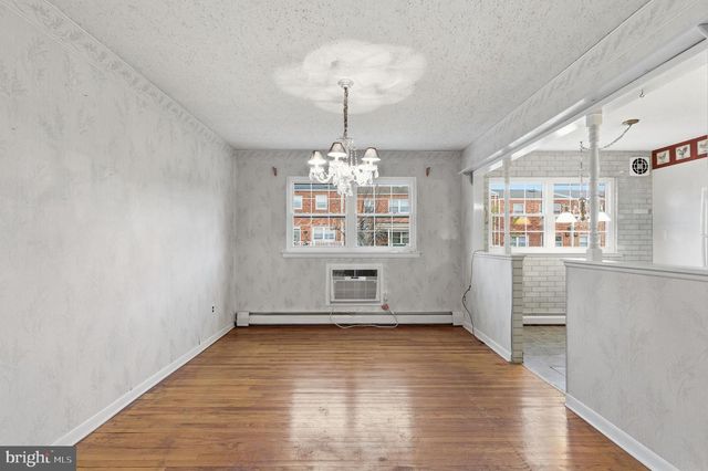 3549 CHALFONT DR, Philadelphia, PA 19154