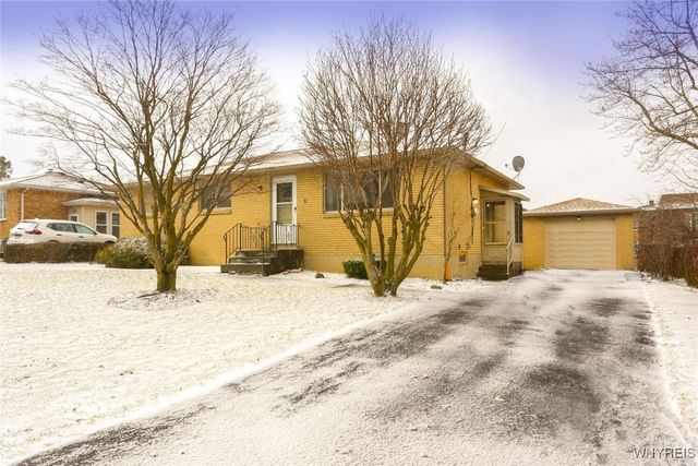 3810 Lynn Drive, Hamburg, NY 14127