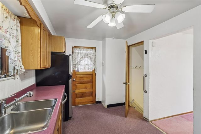 1704 Clairton Rd, West Mifflin, PA 15122