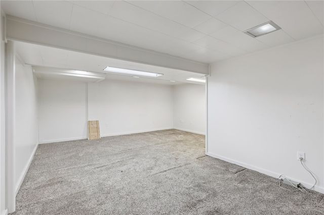 1704 Clairton Rd, West Mifflin, PA 15122