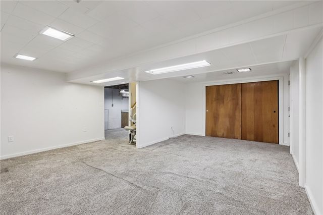 1704 Clairton Rd, West Mifflin, PA 15122