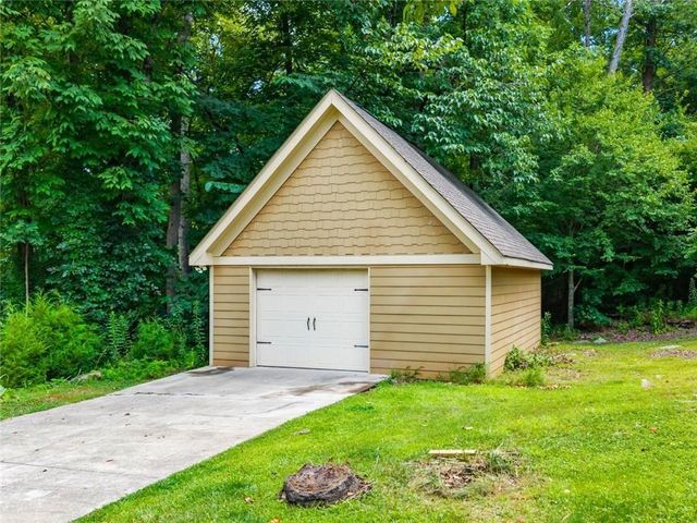 173 Dawson Manor Drive, Dawsonville, GA 30534