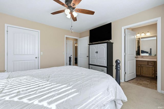 1007 W 2nd Avenue, Garrett, IN 46738