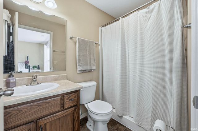 1007 W 2nd Avenue, Garrett, IN 46738