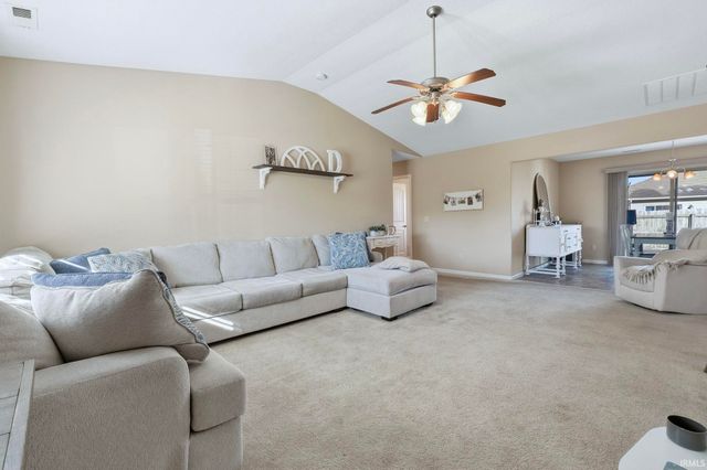 1007 W 2nd Avenue, Garrett, IN 46738