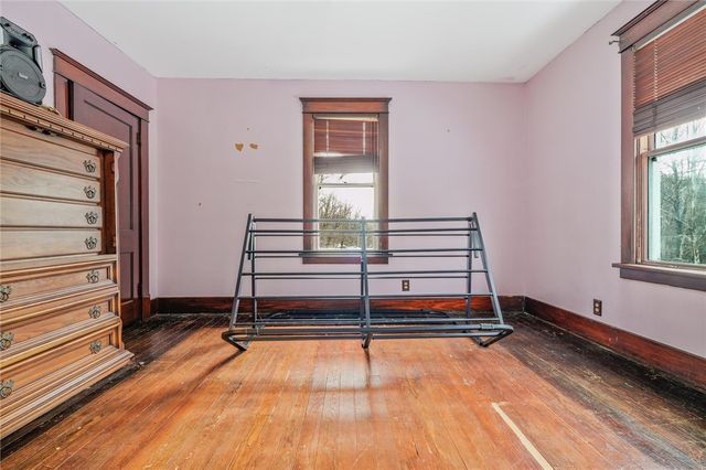 560 Lake Lynn Rd, Springhill Twp, PA 15451