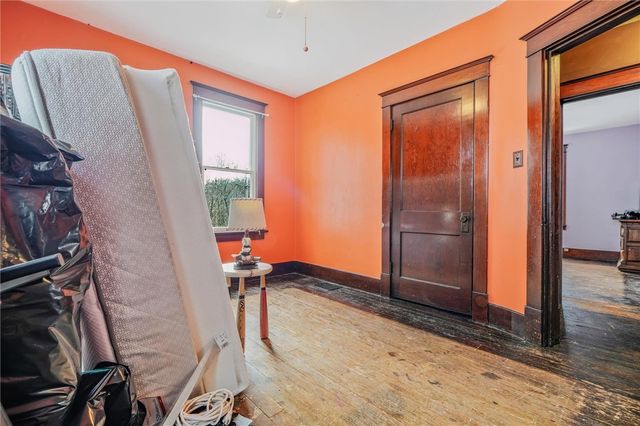 560 Lake Lynn Rd, Springhill Twp, PA 15451