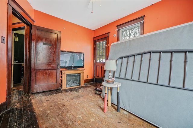 560 Lake Lynn Rd, Springhill Twp, PA 15451