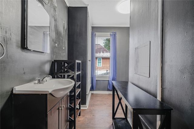 560 Lake Lynn Rd, Springhill Twp, PA 15451