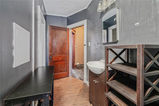 560 Lake Lynn Rd, Springhill Twp, PA 15451