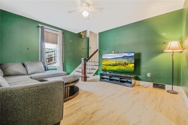 560 Lake Lynn Rd, Springhill Twp, PA 15451