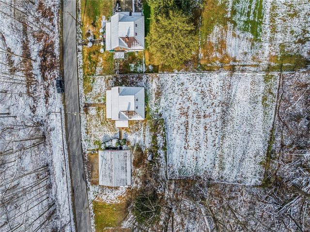 560 Lake Lynn Rd, Springhill Twp, PA 15451