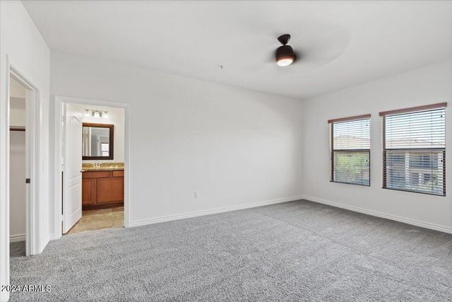 21320 N 56TH Street 2114, Phoenix, AZ 85054