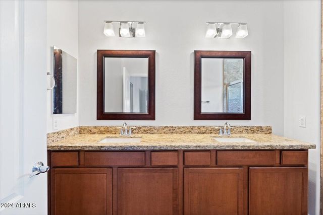 21320 N 56TH Street 2114, Phoenix, AZ 85054