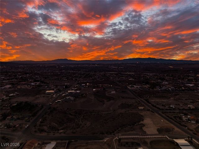 1190 Essex Avenue, Henderson, NV 89015