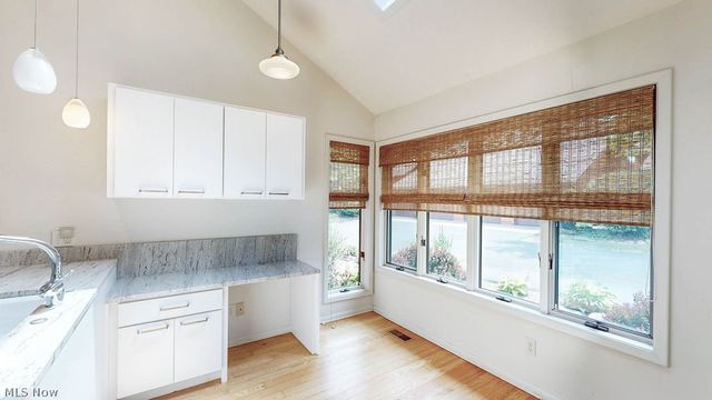 25878 Fairmount Boulevard, Beachwood, OH 44122