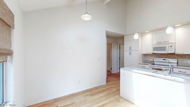 25878 Fairmount Boulevard, Beachwood, OH 44122
