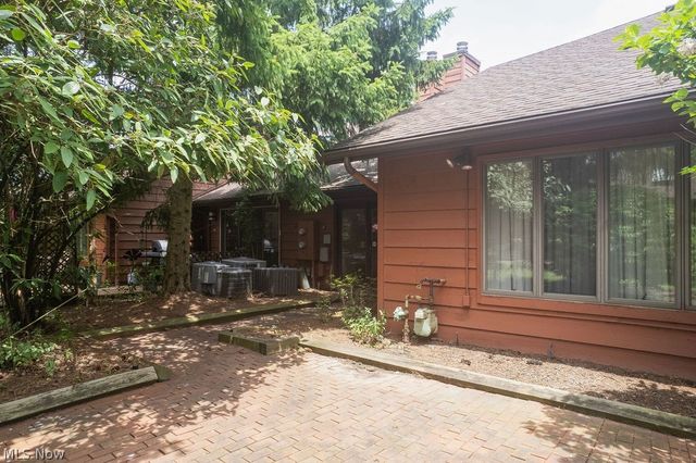 25878 Fairmount Boulevard, Beachwood, OH 44122
