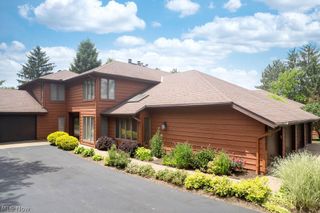 25878 Fairmount Boulevard, Beachwood, OH 44122
