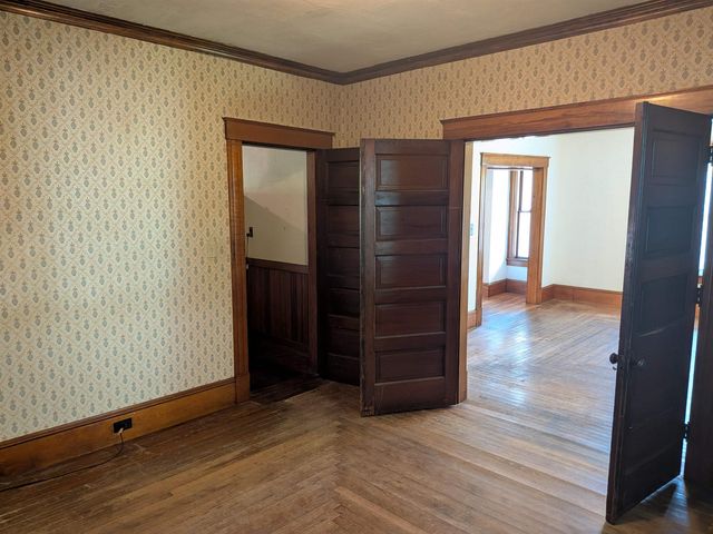 207 Elliot Street, Brattleboro, VT 05301