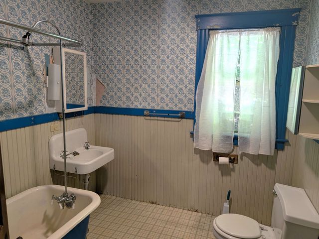 207 Elliot Street, Brattleboro, VT 05301